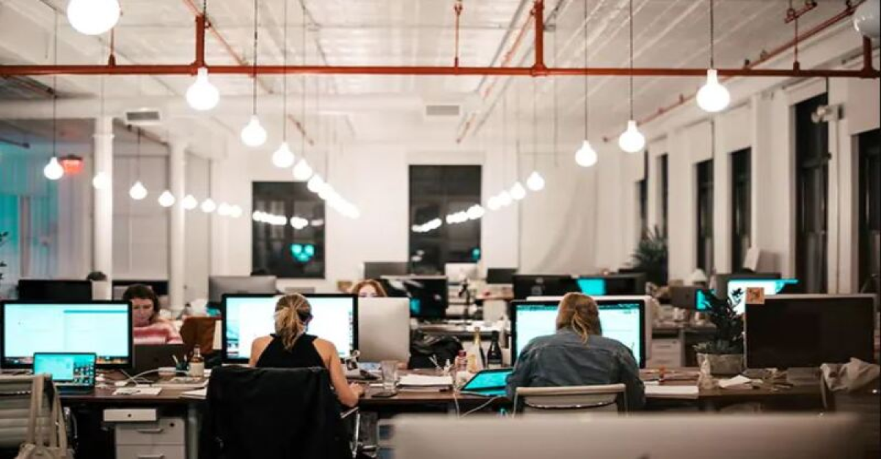 যুক্তরাজ্যে ১০০ কম্পানিতে সপ্তাহে কাজ ৪ দিন, কাটবে না বেতন