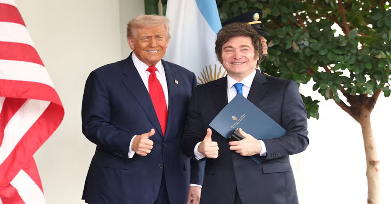 মাইলি নির্বাচনে হেরে গেলে আর্জেন্টিনাকে সহায়তা বন্ধের হুঁশিয়ারি ট্রাম্পের