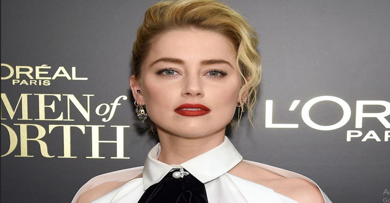 যমজ সন্তানের মা হলেন আম্বার হার্ড