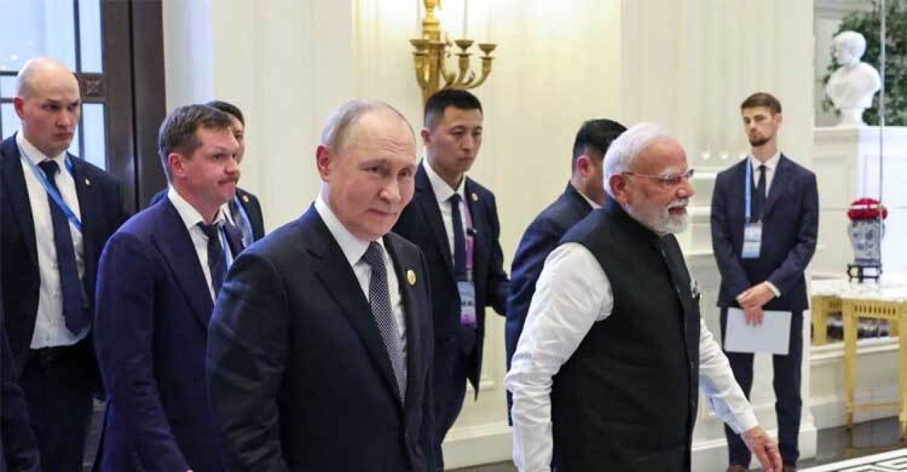 মোদীর সঙ্গে একই গাড়িতে চড়তে চেয়েছেন পুতিন