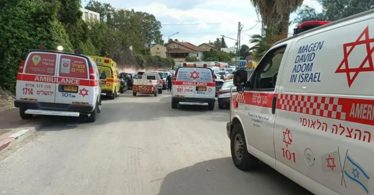 ইরানের সর্বশেষ ক্ষেপণাস্ত্র হামলায় ৮ ইসরাইলি নিহত, আহত বহু