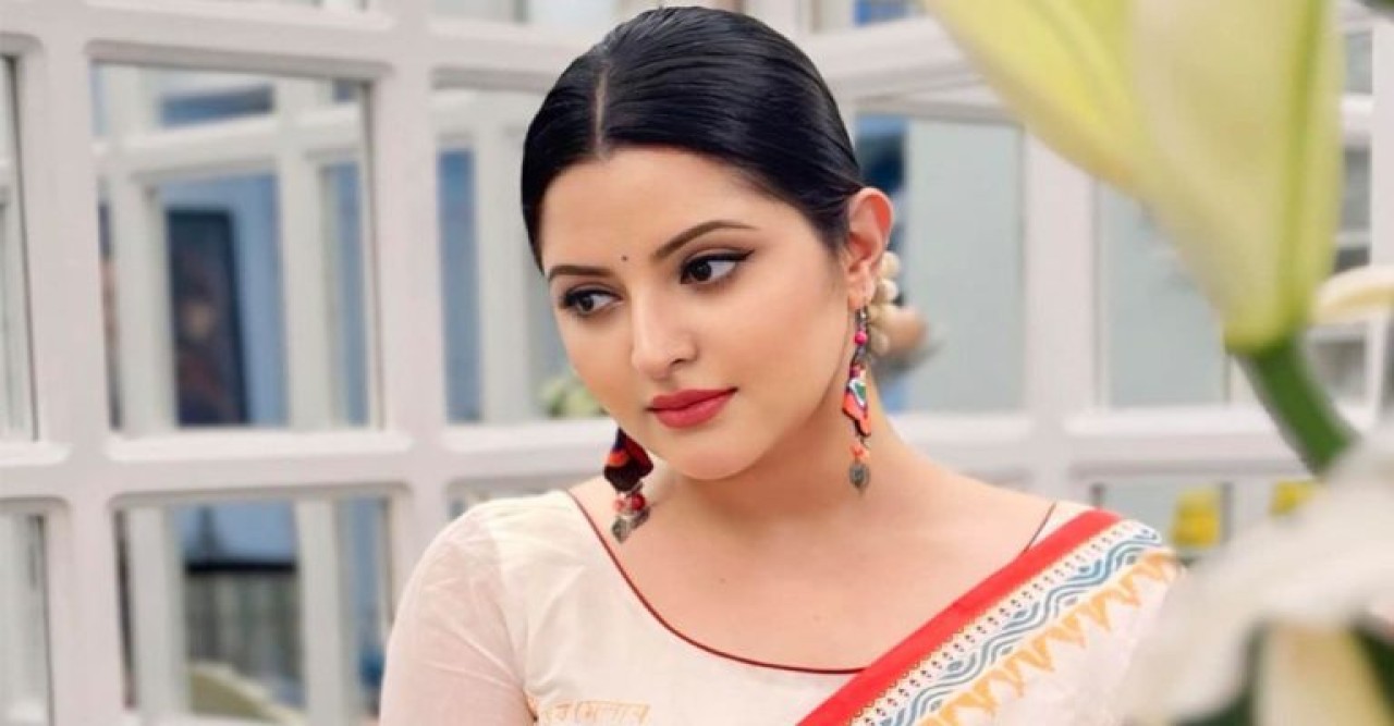 ছেলেসহ হাসপাতালে ভর্তি পরীমনি