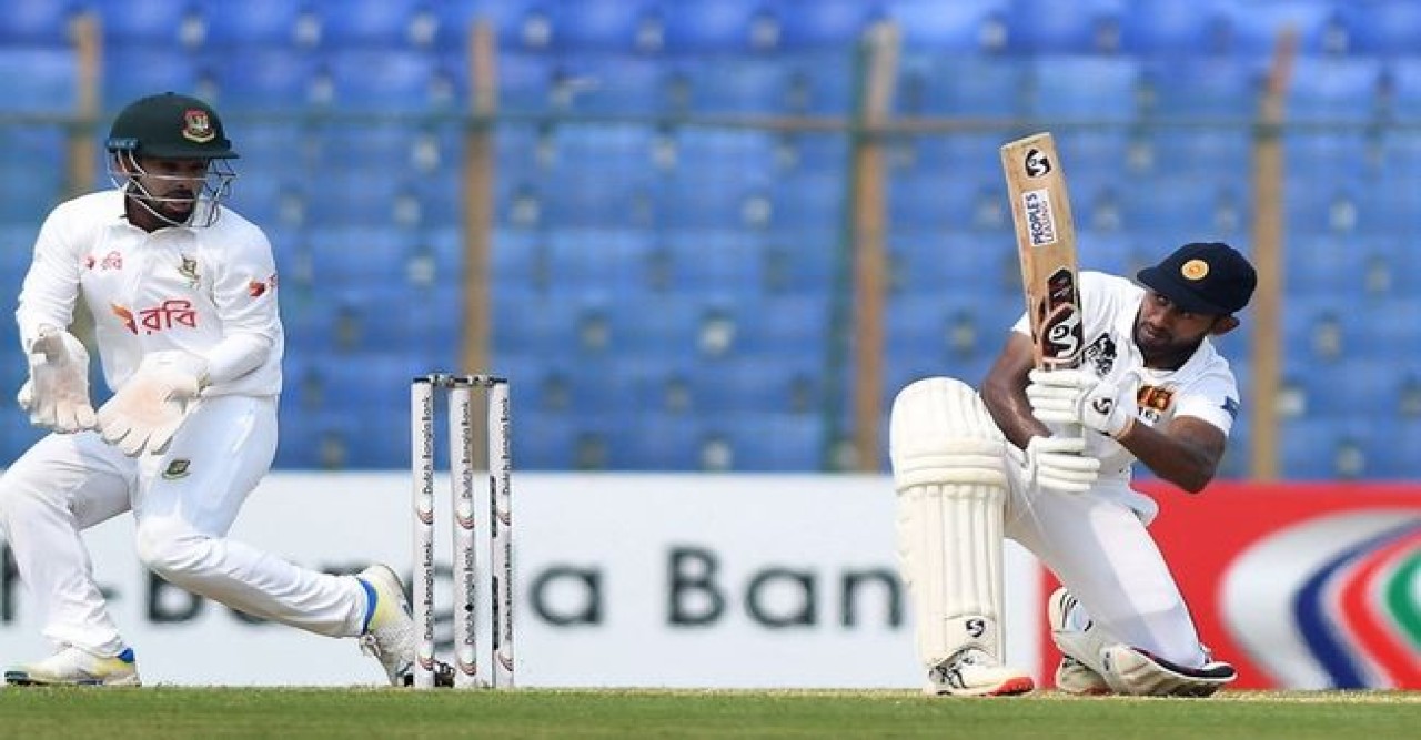 বাংলাদেশকে হতাশায় ডোবানো কামিন্দু জিতলেন মাসসেরার পুরস্কার