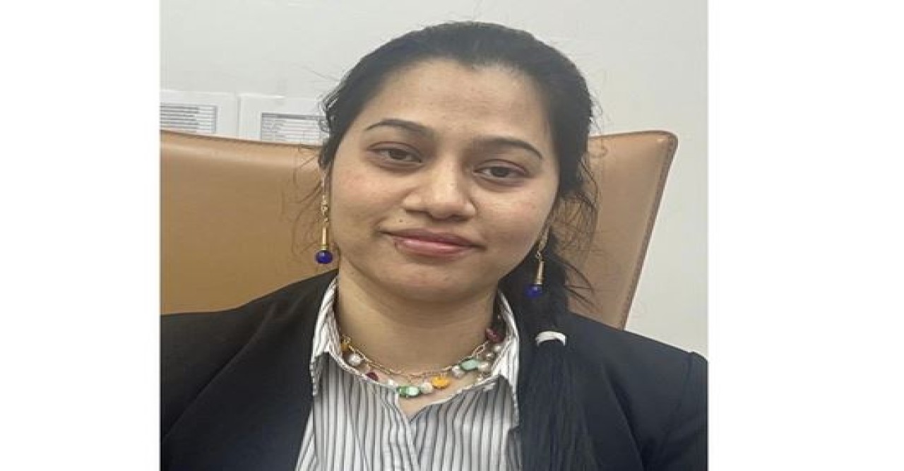 সন্ত্রস্ত কম্যুনিটির উদ্দেশ্যে এটর্নী রুমা এসাইলাম সাবমিটের মাসখানেকের মধ্যেই ইন্টারভিউ