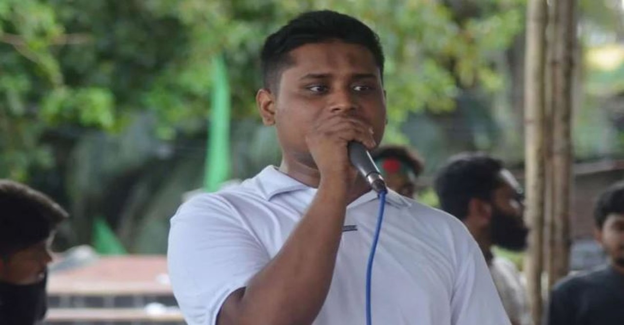 বাচ্চারা জীবন দেয় আর মুরব্বিরা পদ ভাগাভাগি করেন: হাসনাত