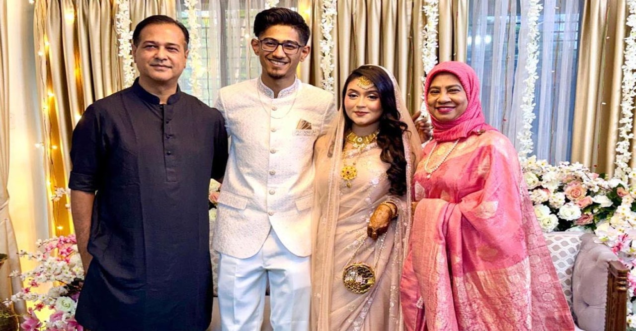 আসিফ আকবরের ছোট ছেলেও বিয়ে করলেন