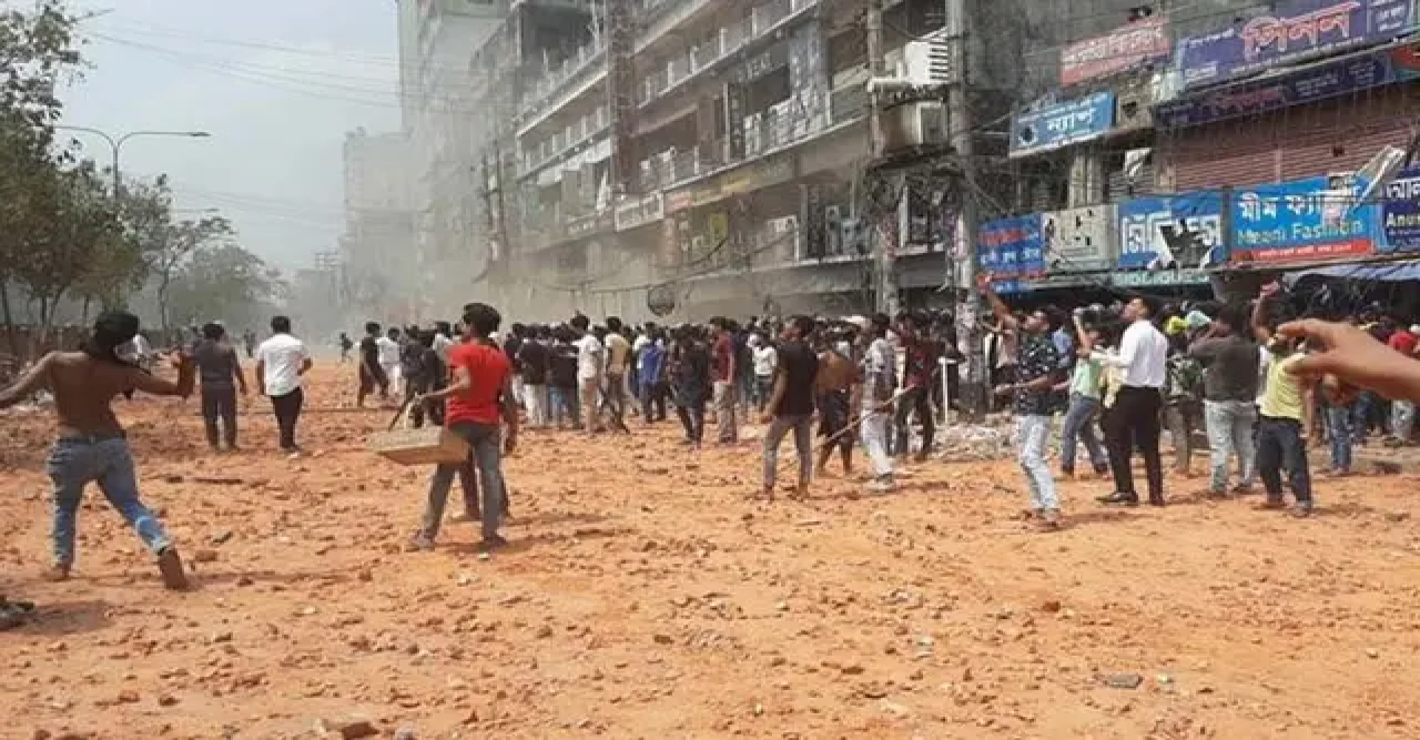নিউ মার্কেটে সংঘর্ষ : তিন মামলার প্রতিবেদন ১৫ ফেব্রুয়ারি
