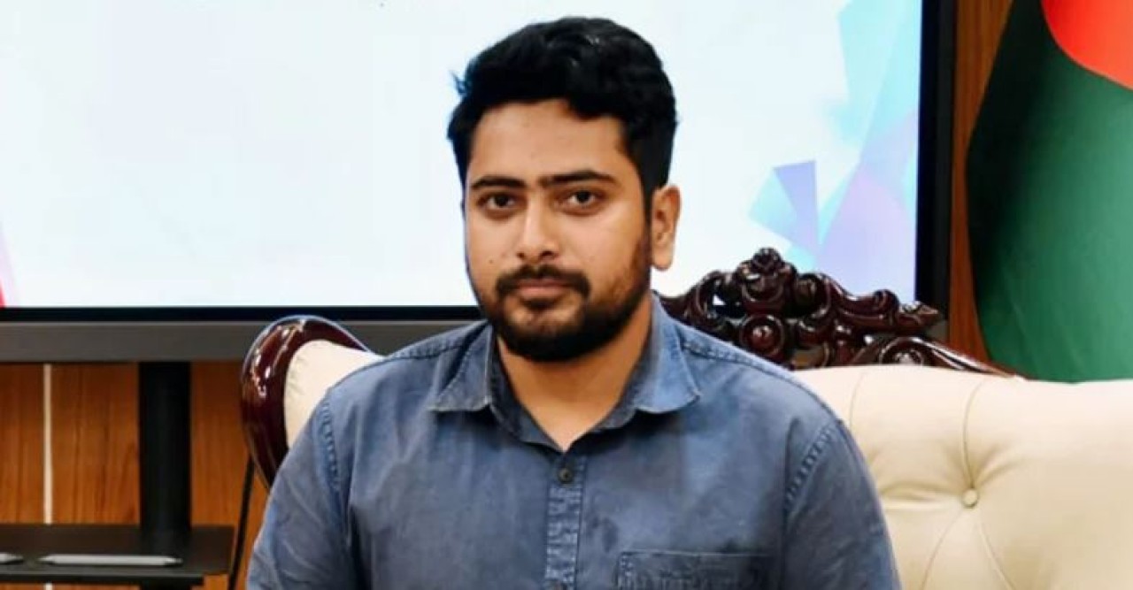 বাংলাদেশকে আ. লীগের দৃষ্টিতে দেখা বন্ধ করতে হবে : ভারতকে নাহিদ ইসলাম