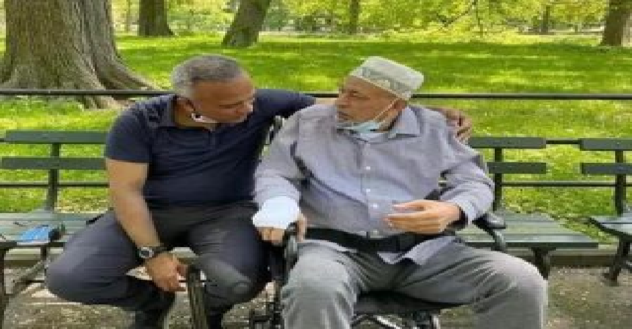 নিউইয়র্কে ডা. ফেরদৌস খন্দকারের পিতার ইন্তেকালঃ জামাইকা মসজিদে জানাজা, বাংলাদেশে দাফন