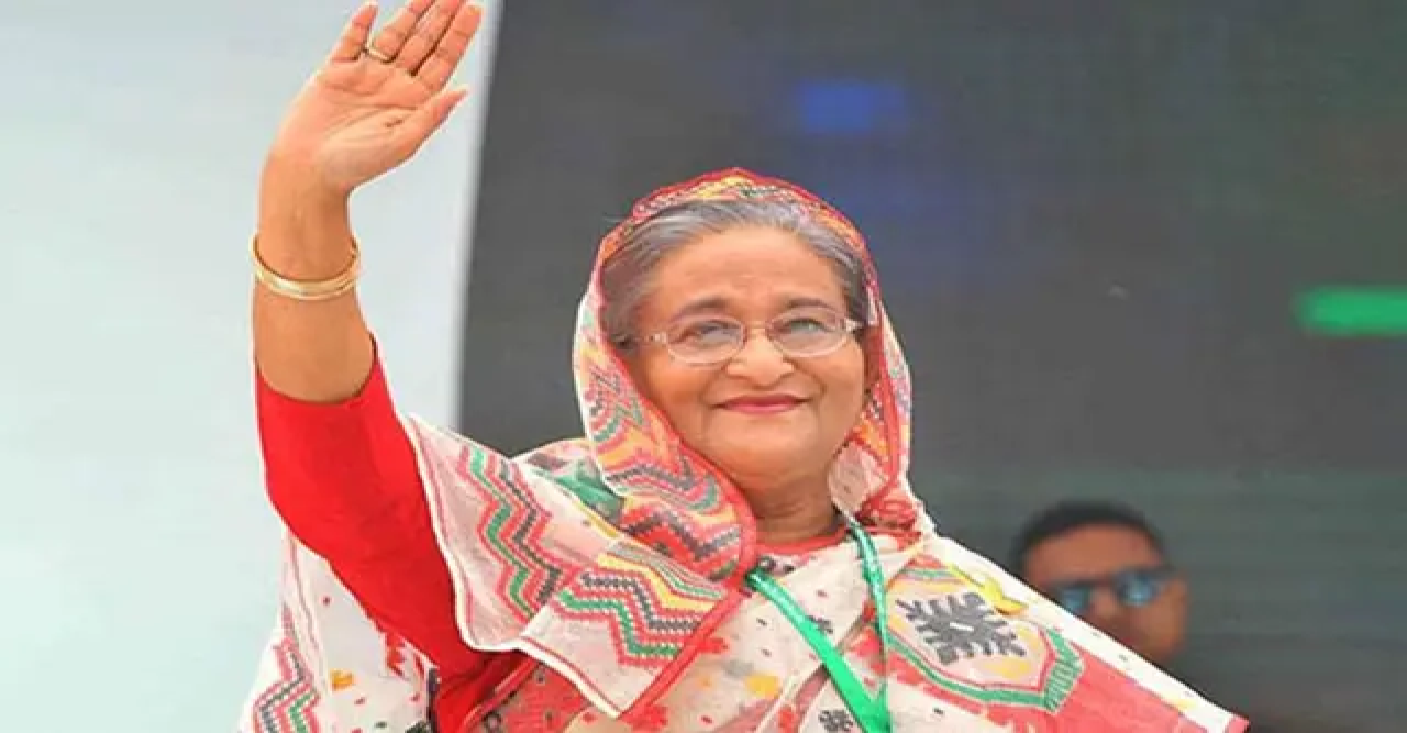 স্বাধীনতার সুফল ঘরে ঘরে পৌঁছে দিতে হবে : প্রধানমন্ত্রী