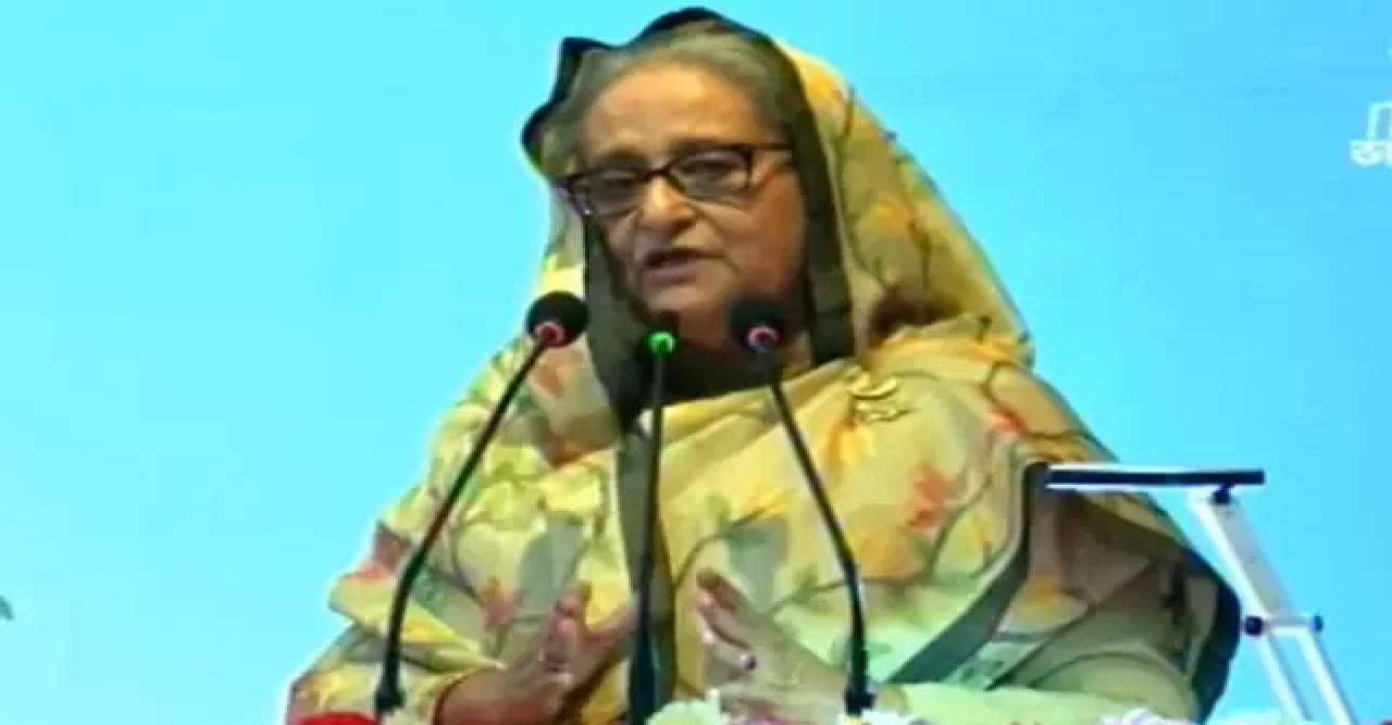 সন্ত্রাস-জঙ্গিবাদ দূর করতে সাহিত্যচর্চা বাড়াতে হবে : প্রধানমন্ত্রী