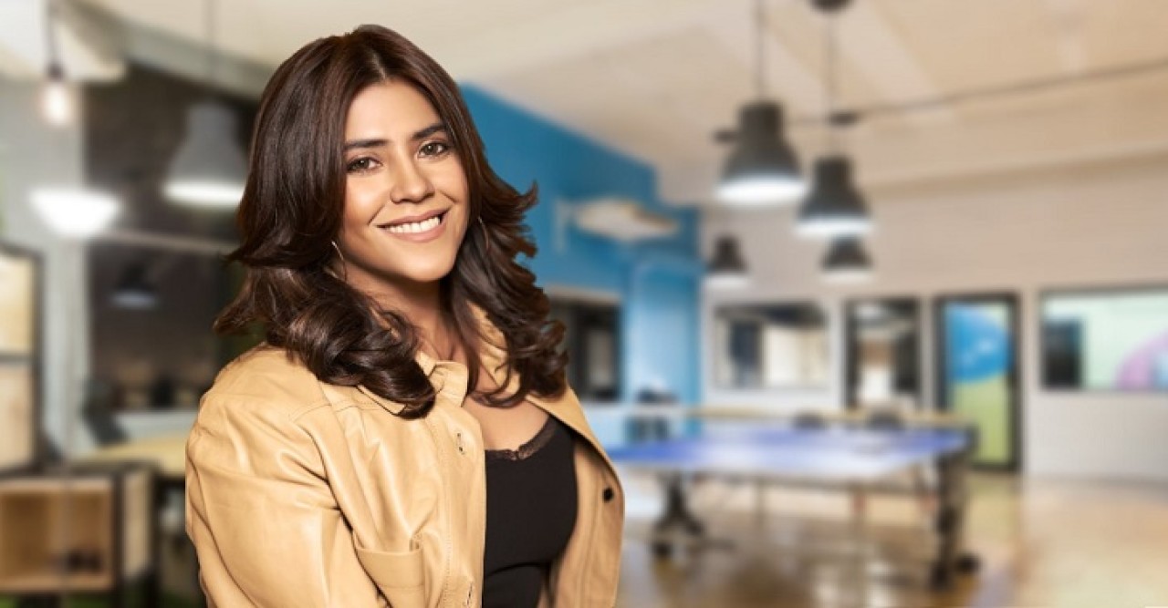 হাফপ্যান্ট পরে মন্দিরে গিয়ে বিপাকে একতা কাপুর