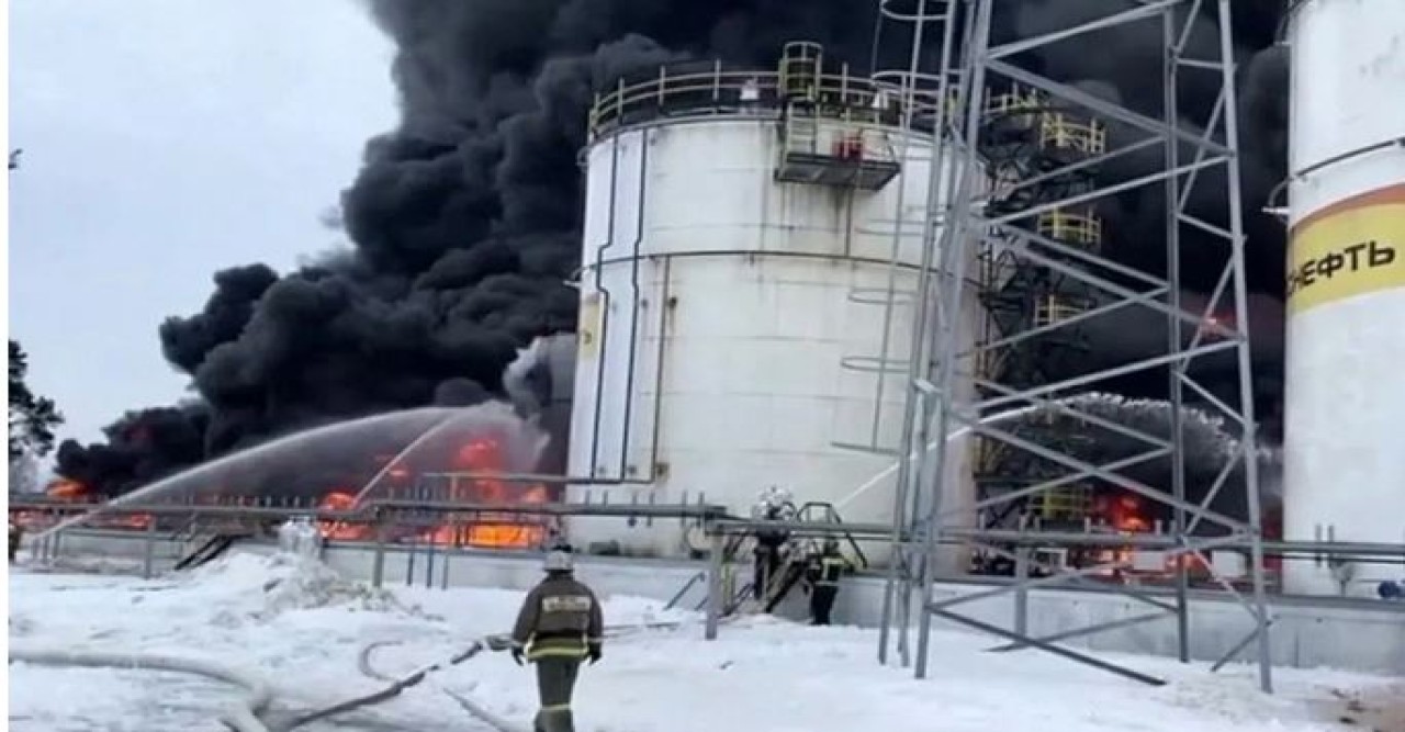 রাশিয়ায় তেল ডিপোতে ফের কিয়েভের হামলা