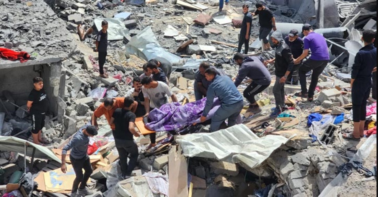 গাজায় ইসরায়েলি হামলায় নিহত ৪৫৫০০ ছাড়িয়ে গেছে