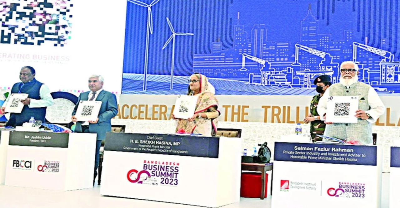 বাংলাদেশকে নিজ দেশ মনে করে বিনিয়োগ করুন : প্রধানমন্ত্রী