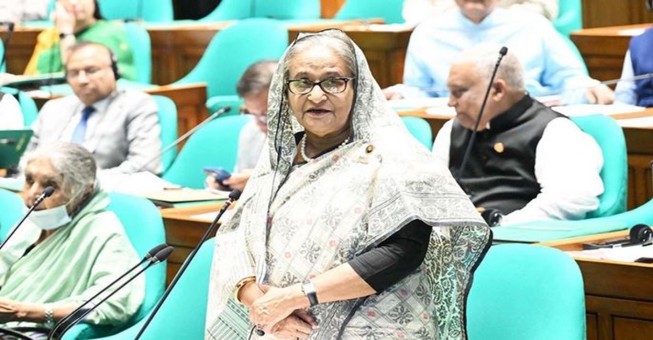 কেউ আমাকে জনগণ থেকে দূরে সরাতে পারবে না : সংসদে প্রধানমন্ত্রী