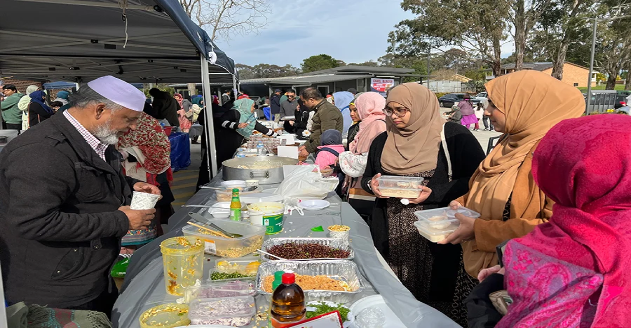 সিডনিতে অস্ট্রেলিয়ান মুসলিম ওয়েলফেয়ার সেন্টারের পিঠা উৎসব