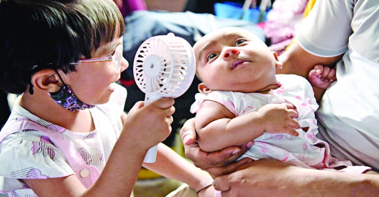 ঈদ যাত্রা শুরু : পাঁচ দিনে বাড়ি ফিরবে ছয় কোটি মানুষ