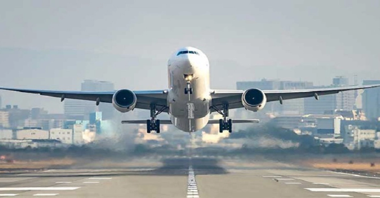 ডলারে নয়, অভ্যন্তরীণ ফ্লাইটের ভাড়া নির্ধারণ হবে টাকায়!