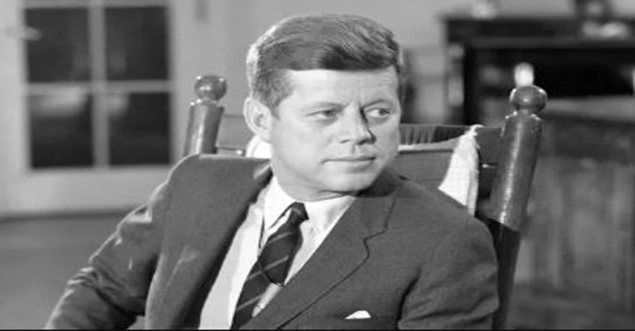 সত্যিই কি নিজেদের গোয়েন্দা সংস্থাই মার্কিন প্রেসিডেন্ট কেনেডিকে হত্যা করেছে?