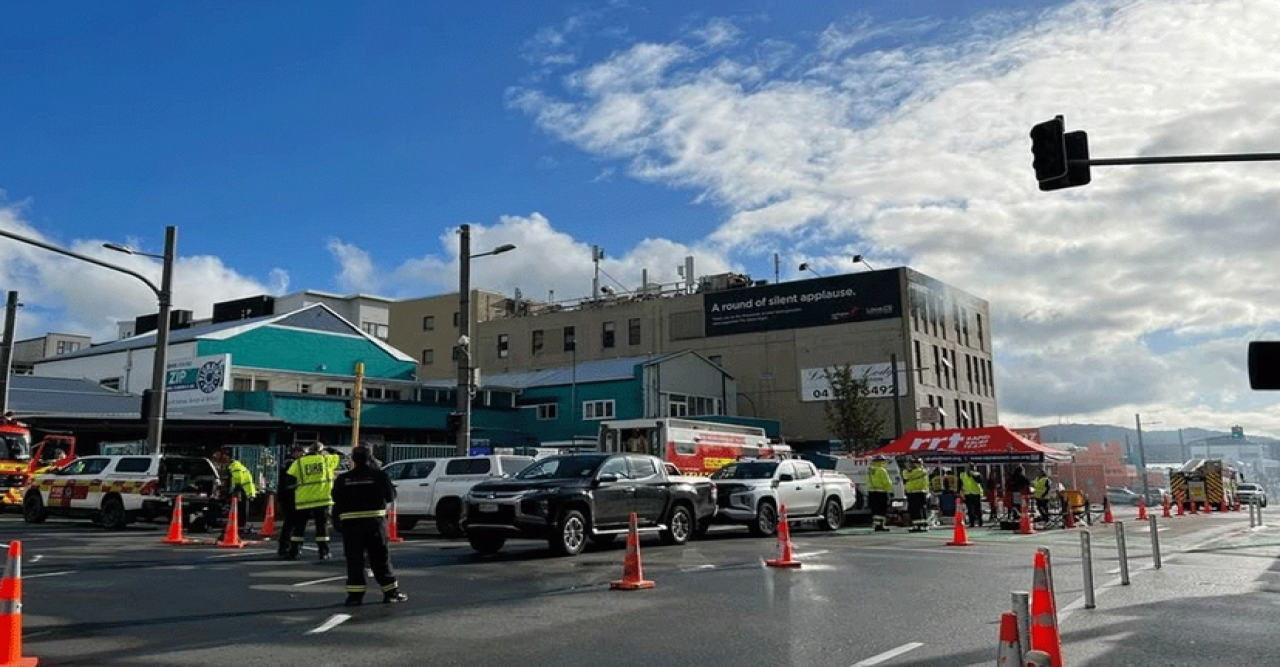 নিউজিল্যান্ডে হোস্টেলে আগুন, নিহত কমপক্ষে ৬