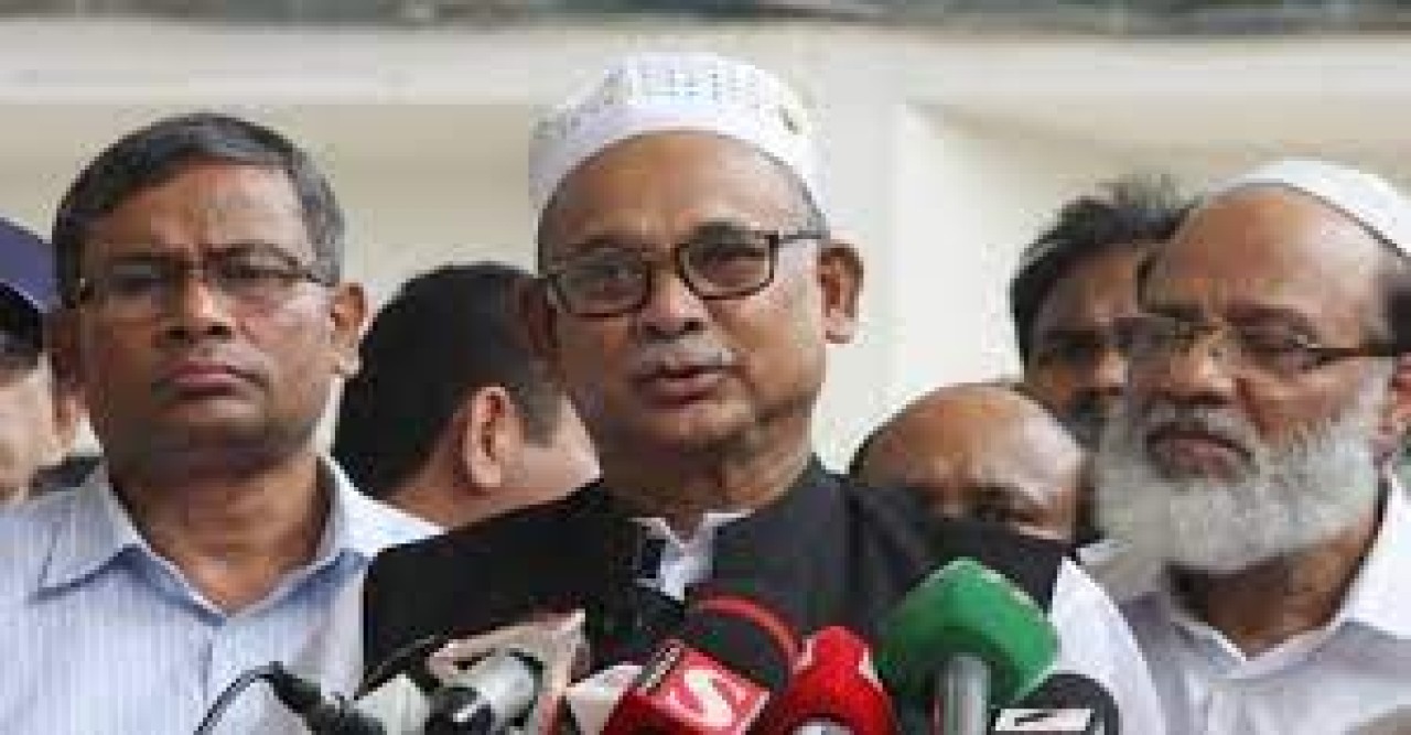 ট্রেন কাউকে ধাক্কা দেয় না, অন্যরা ট্রেনকে ধাক্কা দিয়ে দুর্ঘটনা ঘটায়, বললেন রেলপথমন্ত্রী