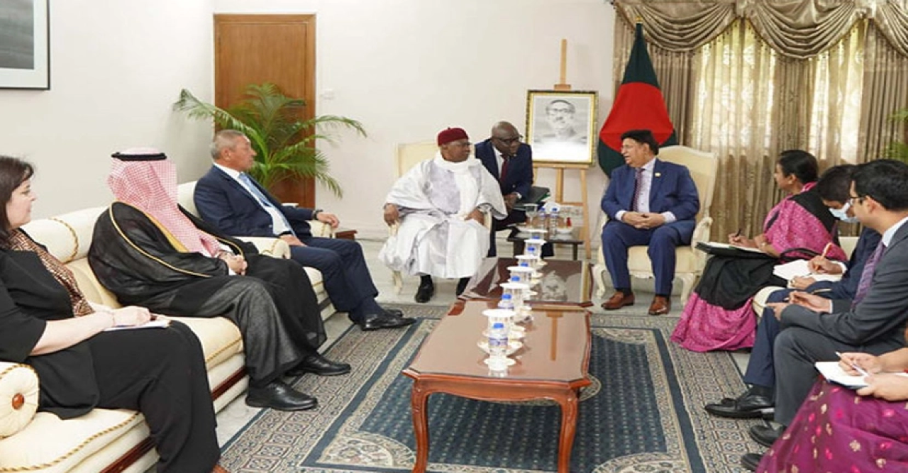 রোহিঙ্গা গণহত্যা মামলার জন্য ওআইসি সদস্যদের অর্থ দেওয়ার আহ্বান