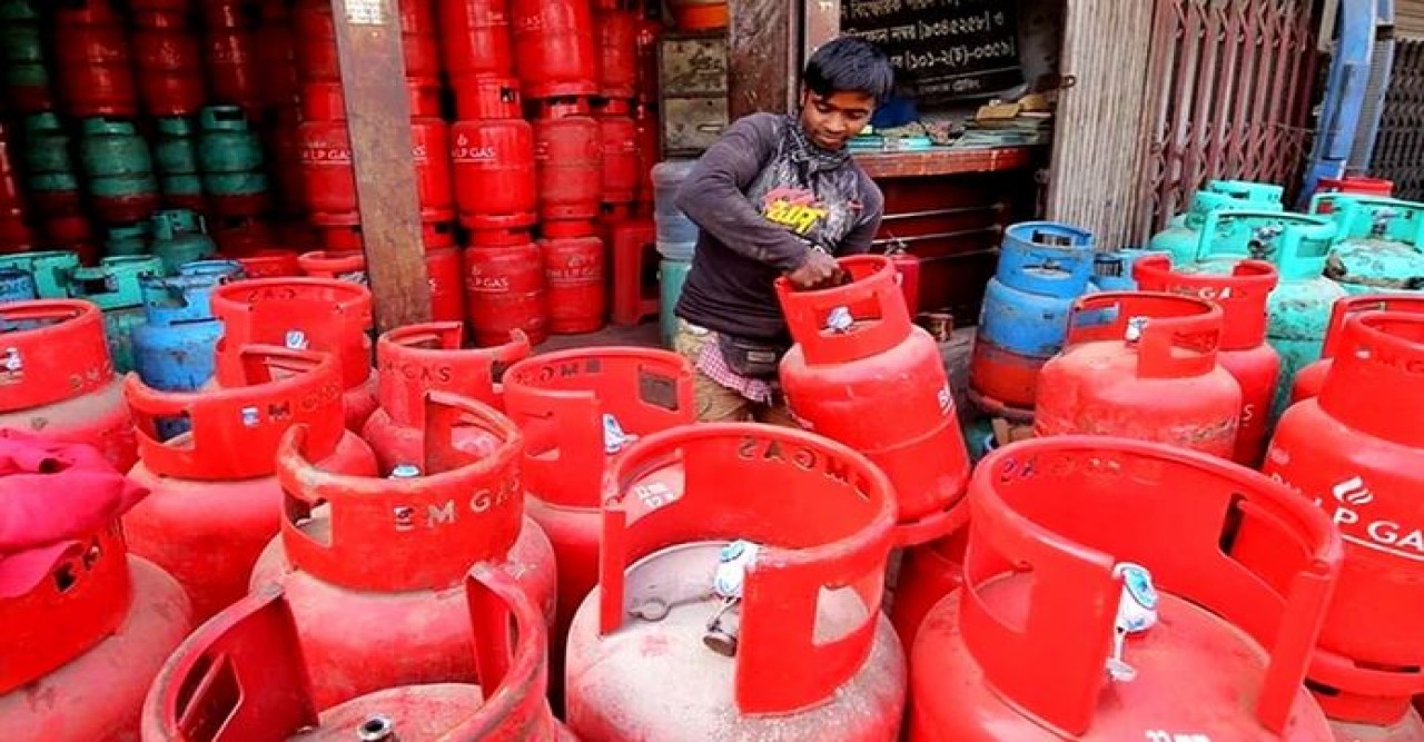 আরো বাড়ল এলপি গ্যাসের দাম