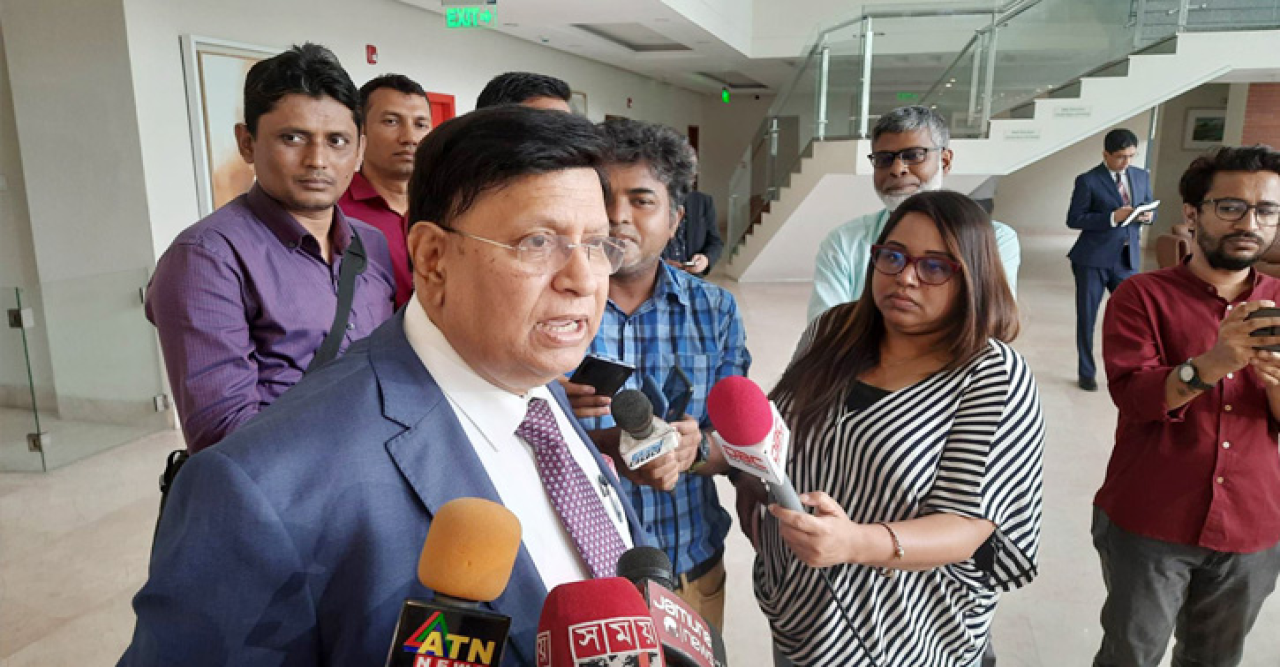 লবিস্ট নিয়োগকারীদের পররাষ্ট্রমন্ত্রী ‘আল্লাহর ওয়াস্তে দেশটাকে ধ্বংস করবেন না’