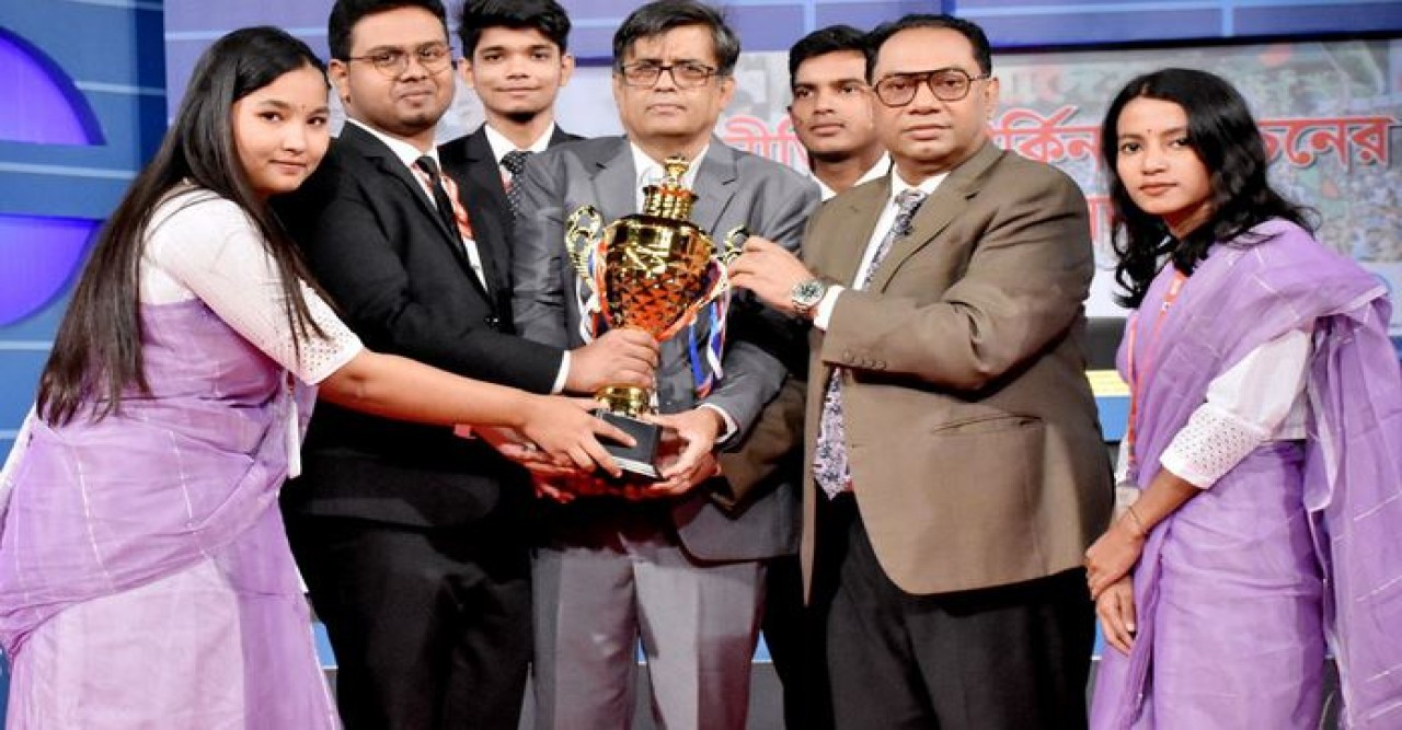 কমলা বা ট্রাম্প যেই জয়ী হোক, সম্পর্কে চ্যালেঞ্জ আসবে না : শফিকুল আলম