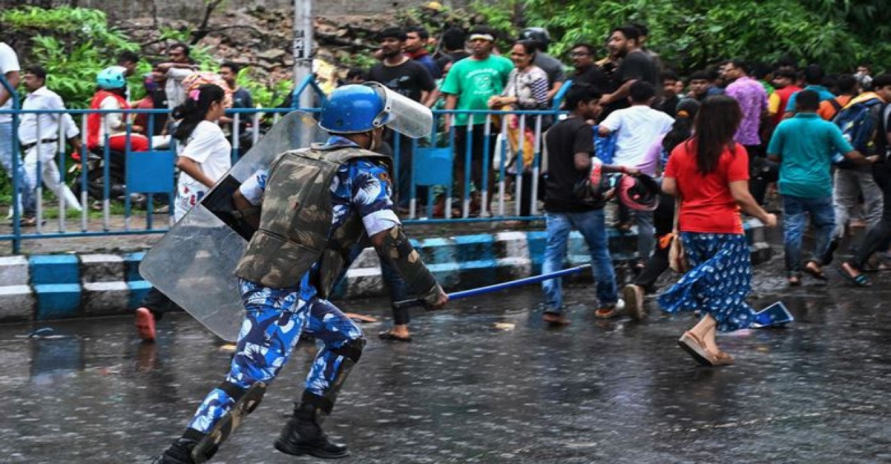 ভারতে সামাজিক যোগাযোগ মাধ্যমে ‘নজিরবিহীন’ নজরদারি