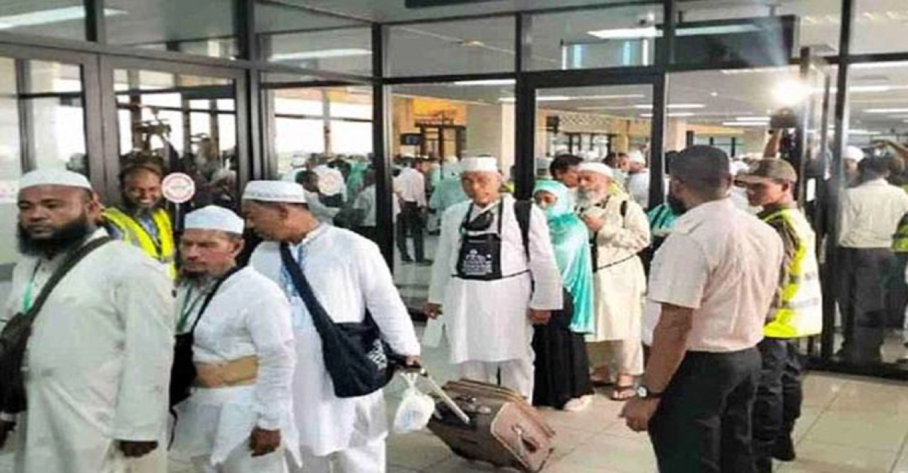 দেশে ফিরেছেন ৬০ হাজার ৬০৪ জন হাজি