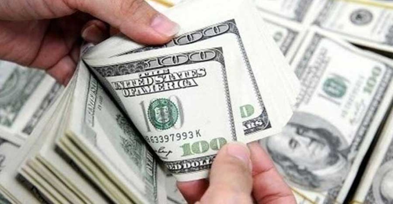 ডলার রেটে ঋণঝুঁকিতে বাংলাদেশ