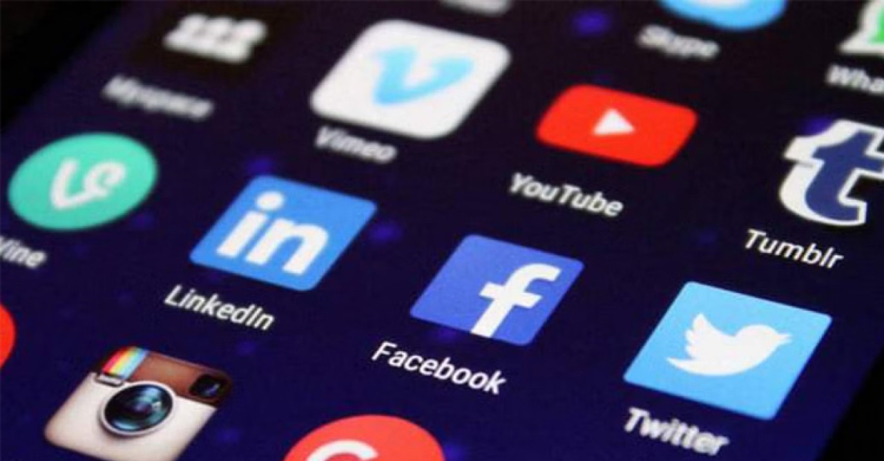 অস্ট্রেলিয়ায় শিশুদের জন্য নিষিদ্ধ হচ্ছে সামাজিক যোগাযোগমাধ্যম