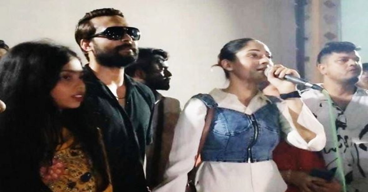 ছবির টিকিটের সঙ্গে বিরিয়ানি ফ্রি, প্রেক্ষাগৃহে গেলেন আদর-পূজা