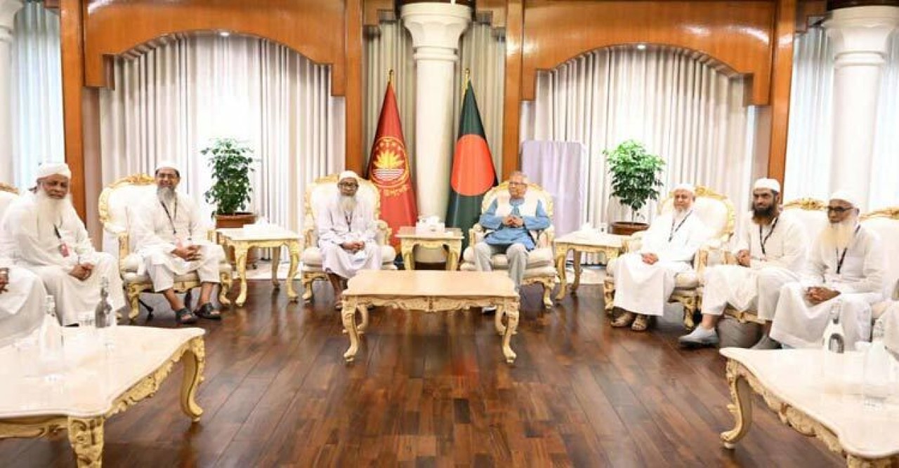 প্রধান উপদেষ্টার সঙ্গে হেফাজত নেতাদের বৈঠক