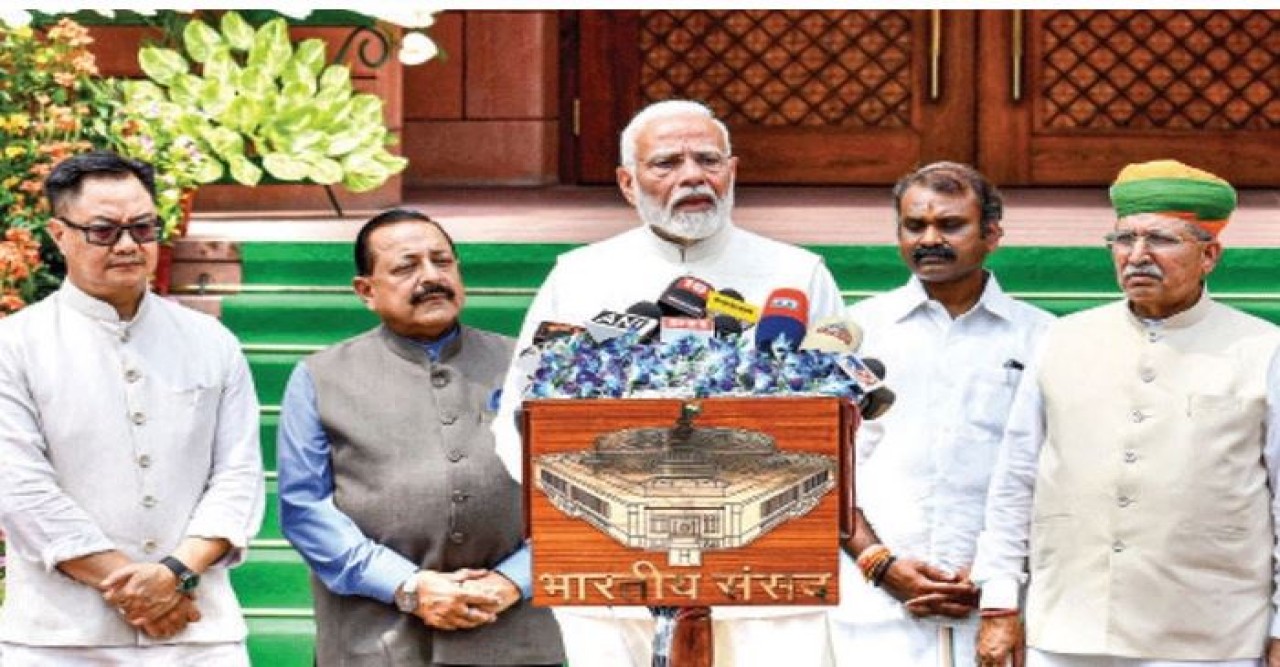 অতীত নিয়ে কংগ্রেসকে কটাক্ষ মোদির