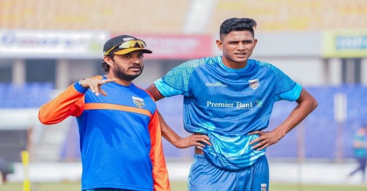 নতুন মুখ নাহিদ রানাকে নিয়ে প্রথম টেস্টের বাংলাদেশ দল