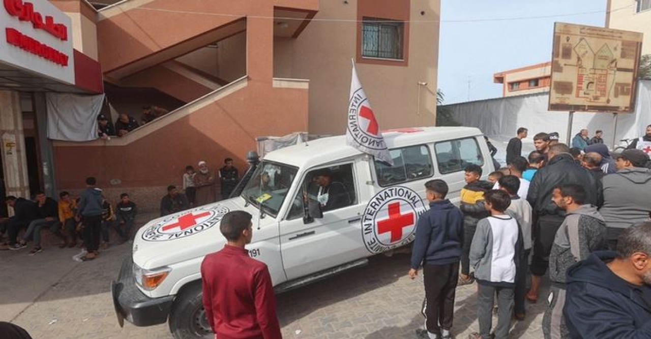 গাজায় রেড ক্রস অফিসের কাছে গোলাগুলি, নিহত ২২