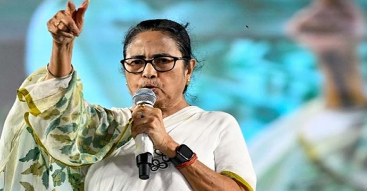 আদালতে রাজ্যপালের মানহানি মামলা, পাল্টা তৃণমূলের