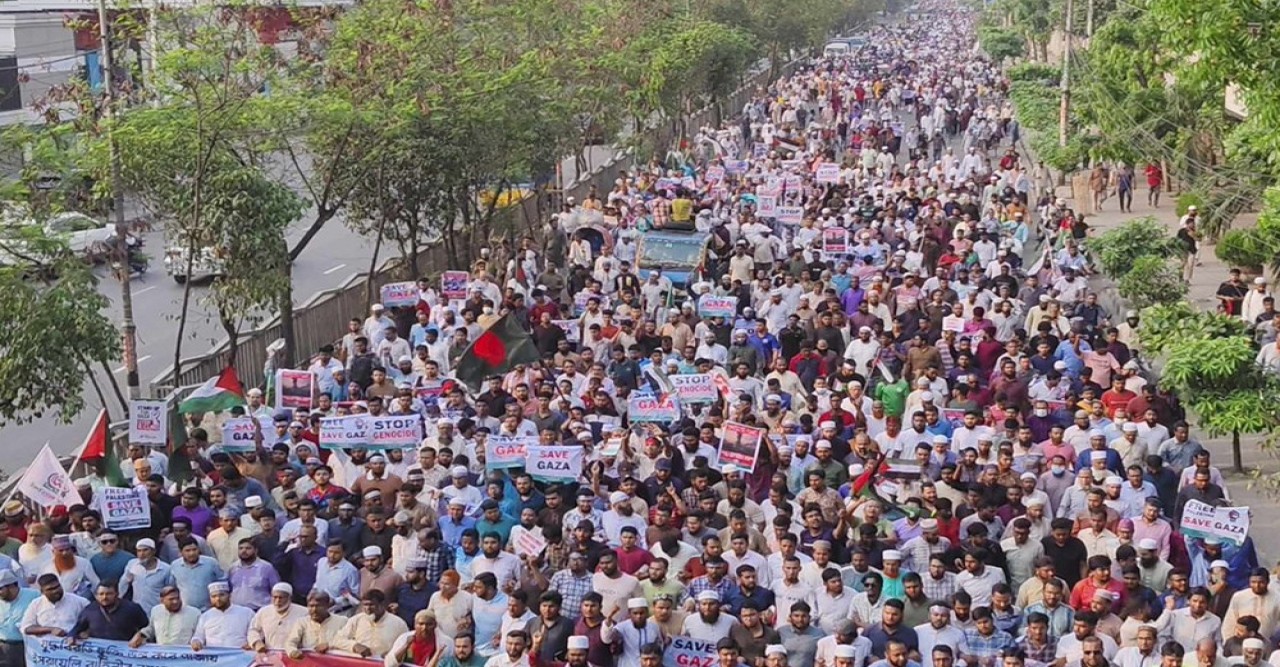 সারা দেশে নজিরবিহীন বিক্ষোভ