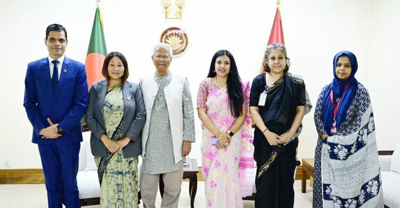 সমন্বিত অর্থনৈতিক কৌশল গঠনের আহ্বান প্রধান উপদেষ্টার