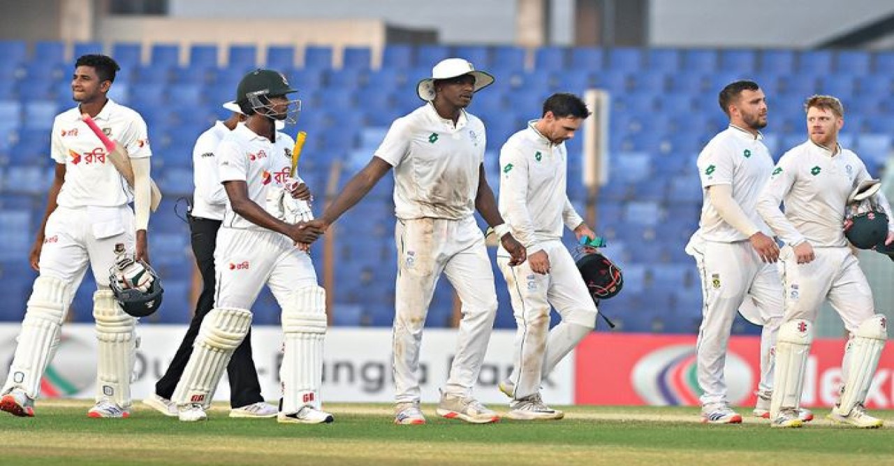 ইনিংস ও ২৭৩ রানে হেরে ধবলধোলাই বাংলাদেশ