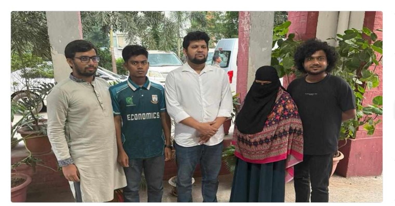 ছাড়া পেলেন বোতলকাণ্ডের সেই শিক্ষার্থী, উপদেষ্টা মাহফুজের সঙ্গে ছবি