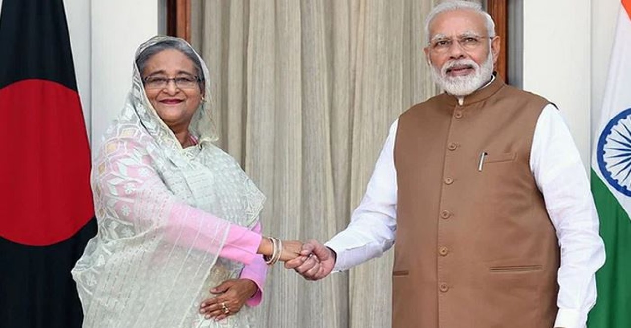 হাসিনার ক্ষমতাচ্যুতিতে কূটনৈতিক দ্বিধাদ্বন্দ্বে ভারত
