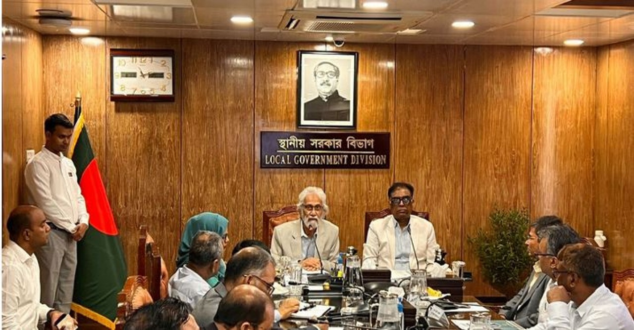 স্বচ্ছতার সাথে দায়িত্ব পালন করতে হবে : স্থানীয় সরকার উপদেষ্টা