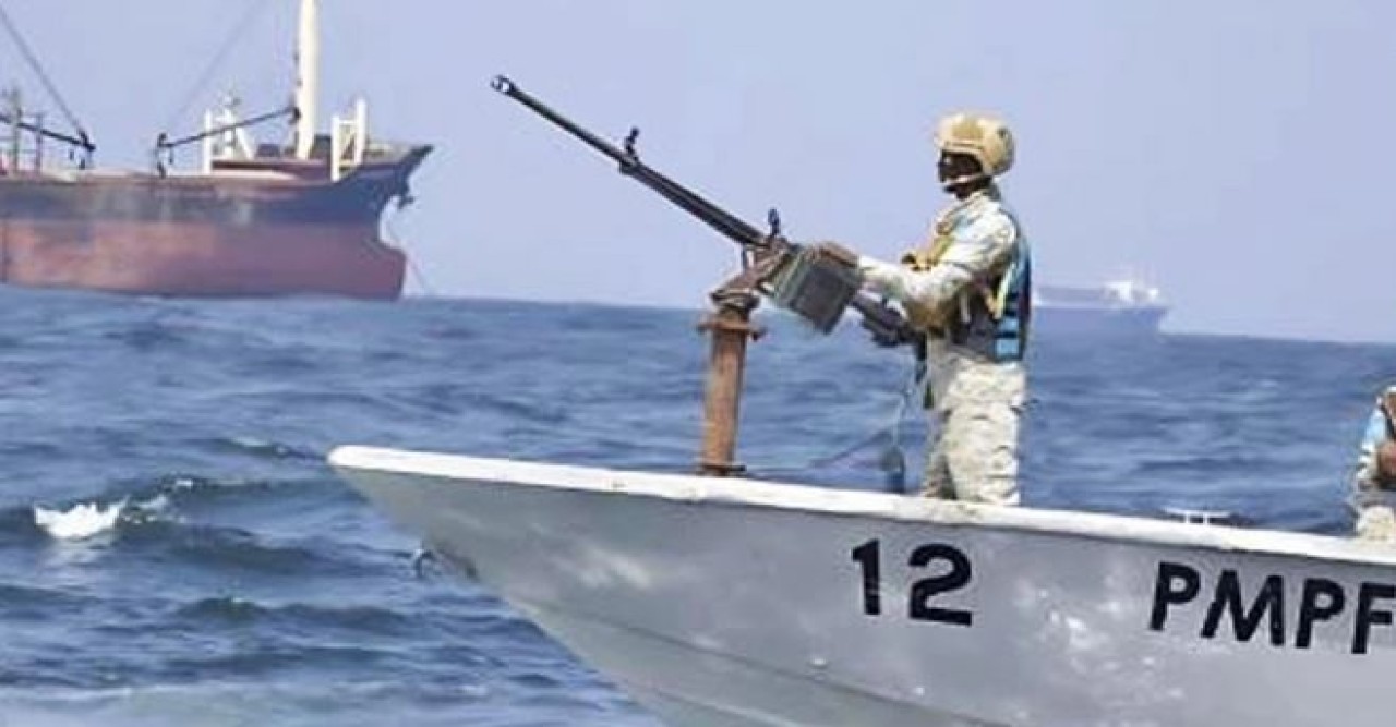 এমভি আবদুল্লাহ ছিনতাইয়ে জড়িত ৮ জলদস্যু গ্রেপ্তার