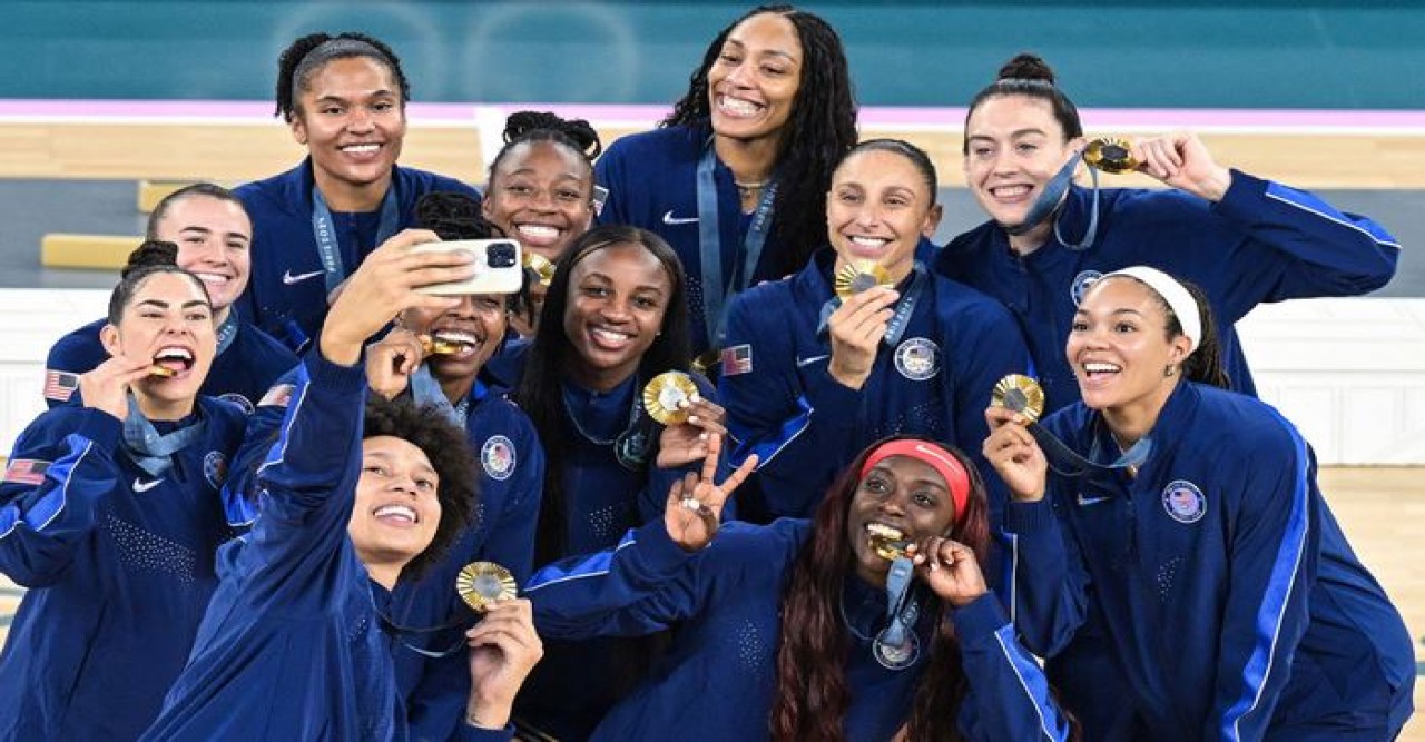 অলিম্পিকের শেষ ইভেন্টে সোনা জিতে পদকে শীর্ষে যুক্তরাষ্ট্র