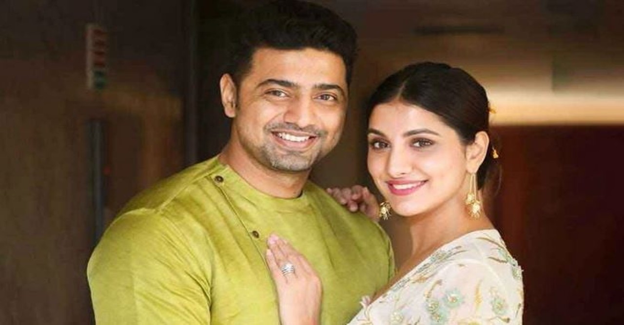 কবে বিয়ে করছেন দেব-রুক্মিণী? জবাব দিলেন অভিনেত্রী