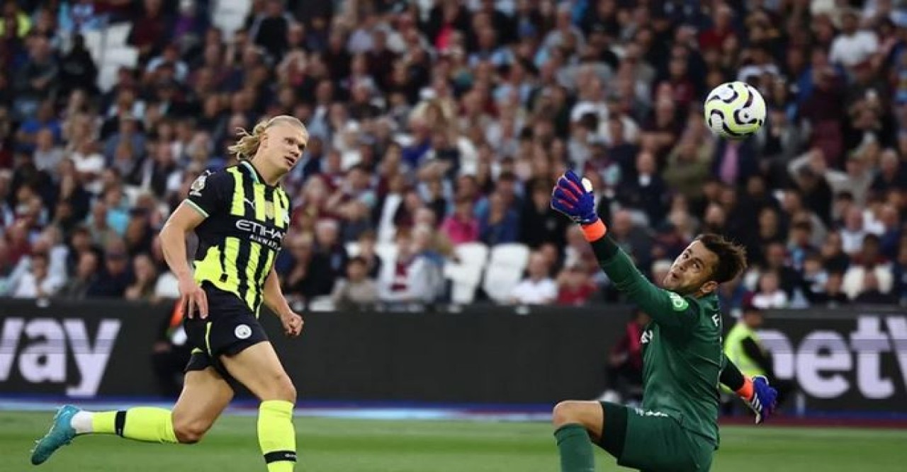 অপ্রতিরোধ্য হালান্ডের ২৪ বছরে ২৩ হ্যাটট্রিক